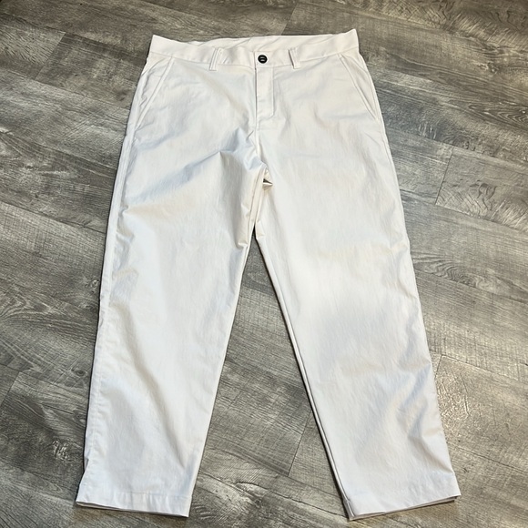 Lululemon Relaxed-Tapered Smooth Twill Trouser - Picture 6 of 14